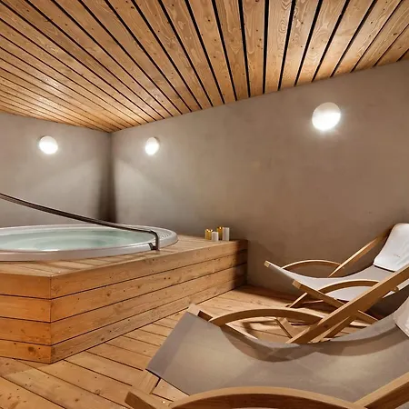 Appartement Grand 4*