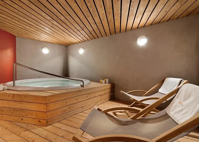 Апартаменти Grand 4*