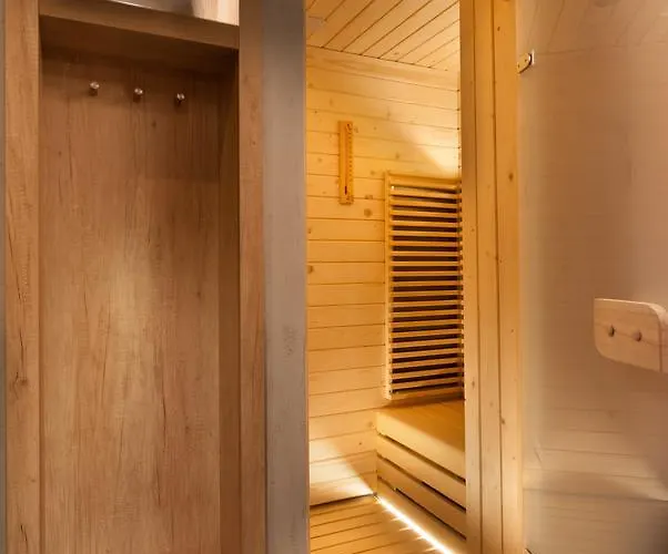 Grand Апартаменти 4*