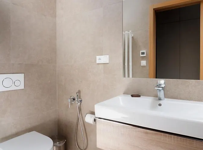 Grand Апартаменти 4*